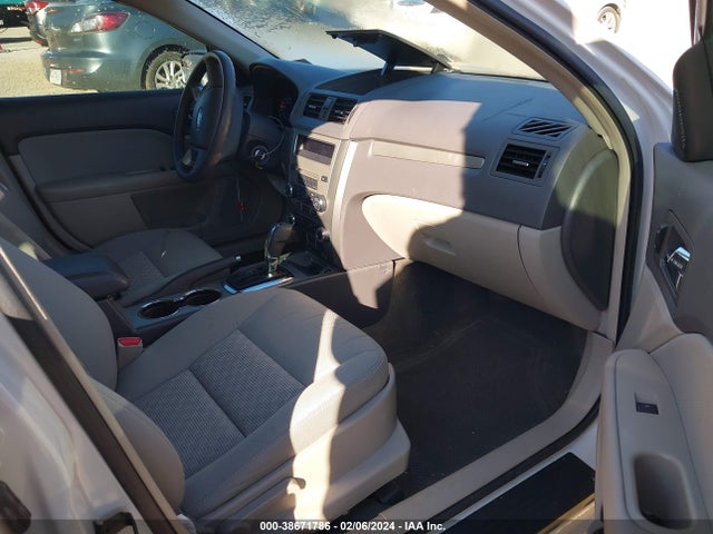 38671786 :رقم المزاد ، 3FAHP0HAXCR233308 vin ، 2012 Ford Fusion Se مزاد بيع