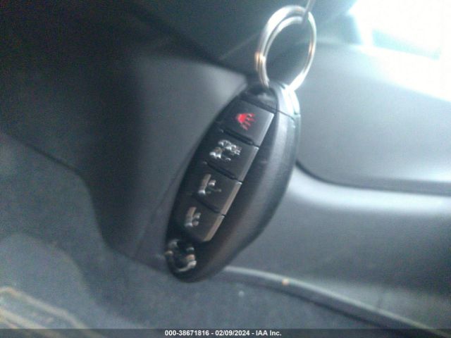 5N1AT2MT5FC919331 Nissan Rogue Sl