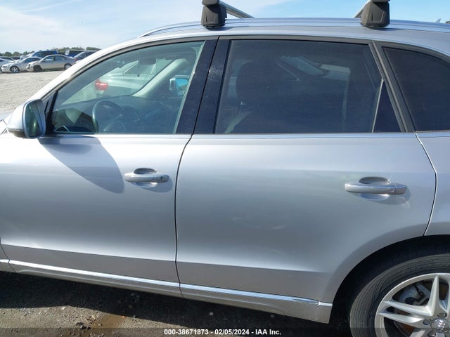 Audi Q5 2.0t Premium 2016 WA1L2AFP7GA091364 Image 14