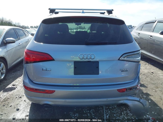 Audi Q5 2.0t Premium 2016 WA1L2AFP7GA091364 Image 16