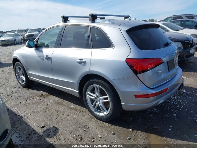Audi Q5 2.0t Premium 2016 WA1L2AFP7GA091364 Image 3