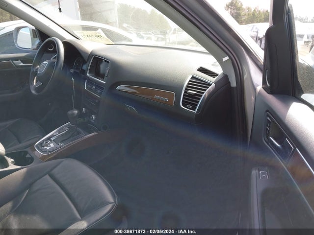Audi Q5 2.0t Premium 2016 WA1L2AFP7GA091364 Image 5