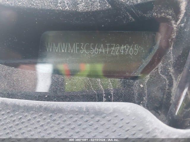 2010 MINI COOPER WMWMF3C56ATZ24965 Photo 8