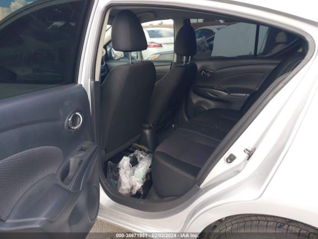 3N1CN7AP0JL878411 Nissan Versa 1.6 Sv