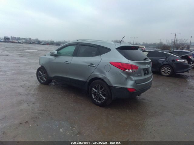 KM8JUCAG5FU099949 Hyundai TUCSON SE