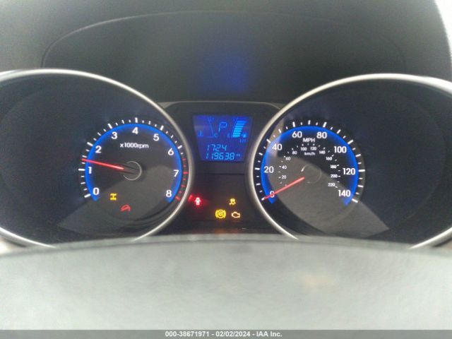 KM8JUCAG5FU099949 Hyundai TUCSON SE