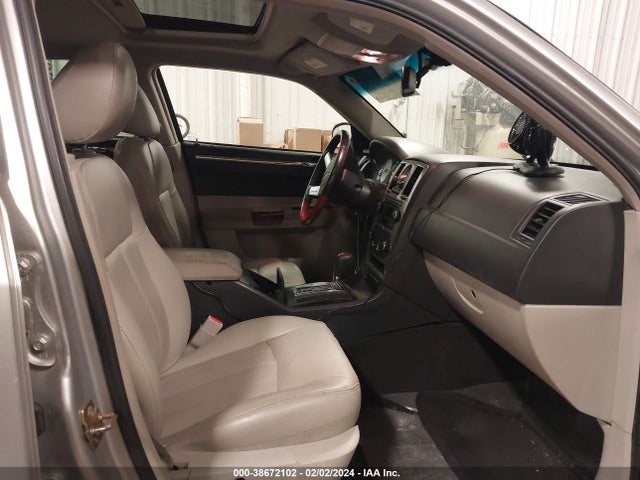2006 CHRYSLER 300 TOURING VIN: 2C3KA53G86H539079
