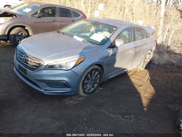 Hyundai Sonata Sport 2017 5NPE34AF7HH452999 Image 2