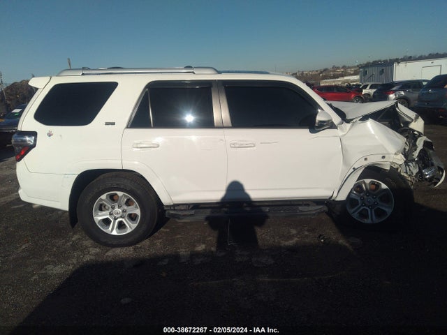 Toyota 4runner Sr5 Premium 2018 JTEBU5JR7J5574697 Image 13