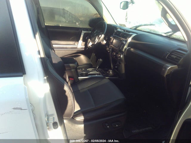 Toyota 4runner Sr5 Premium 2018 JTEBU5JR7J5574697 Image 5