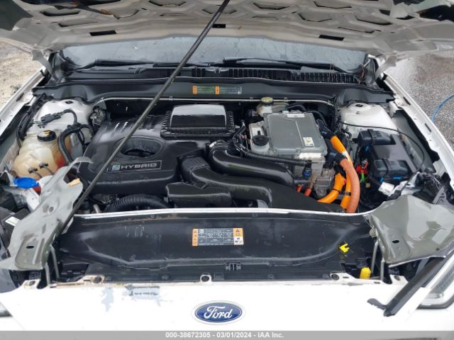 3FA6P0MU6KR256137 Ford Fusion Hybrid Sel