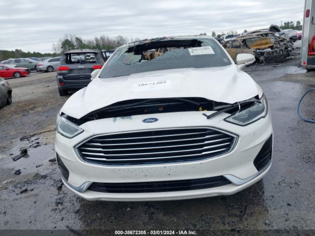 3FA6P0MU6KR256137 Ford Fusion Hybrid Sel