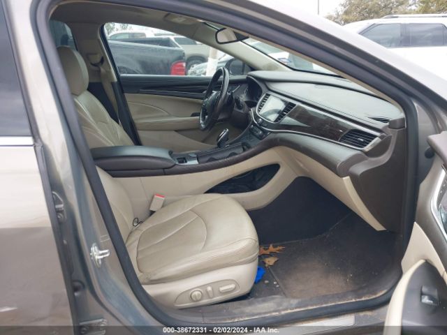 1G4ZP5SS3HU130918 Buick Lacrosse Essence