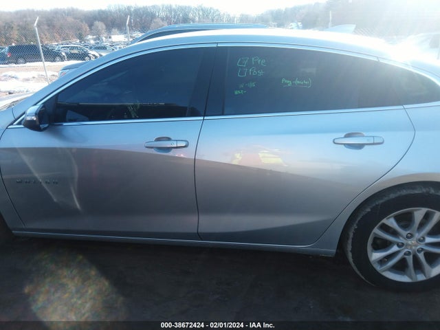 Chevrolet MALIBU LT 2018 1G1ZD5ST7JF194145 Image 14