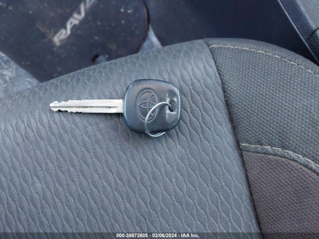 Toyota COROLLA LE 2017 2T1BURHE5HC821520 Image 11