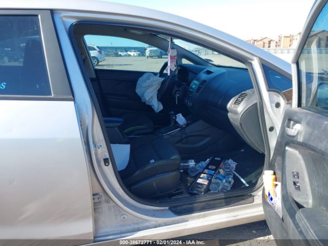 3KPFK4A74HE040530 KIA FORTE LX