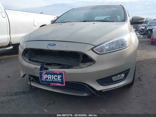 Ford FOCUS SE 2015 1FADP3K29FL386752 Image 6