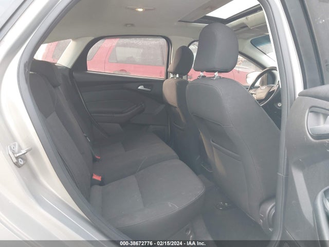 Ford FOCUS SE 2015 1FADP3K29FL386752 Image 8