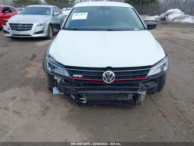 3VWD17AJ8FM237319 Volkswagen Jetta 1.8t Se
