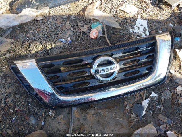 5N1DR2MM5JC652821 Nissan Pathfinder Sv