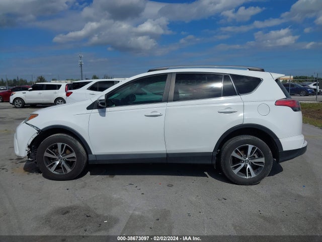 Toyota Rav4 Xle 2018 2T3WFREV7JW522316 Image 15