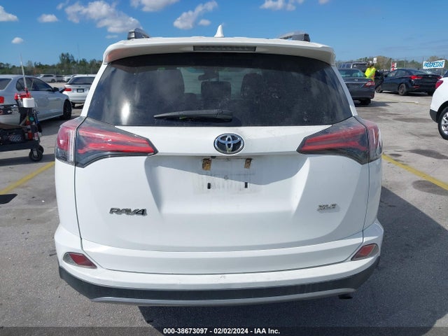 Toyota Rav4 Xle 2018 2T3WFREV7JW522316 Image 17
