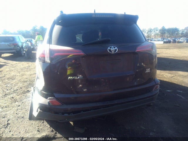 Toyota RAV4 LE 2018 2T3BFREV8JW811428 Image 16