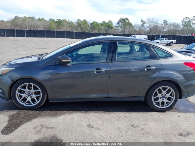 2015 FORD FOCUS SE VIN: 1FADP3F21FL319332