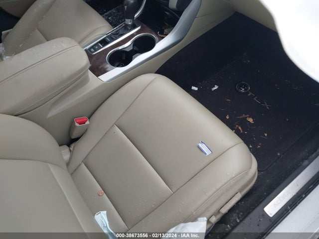 Acura TLX 2018 19UUB1F37JA000643 Image 5