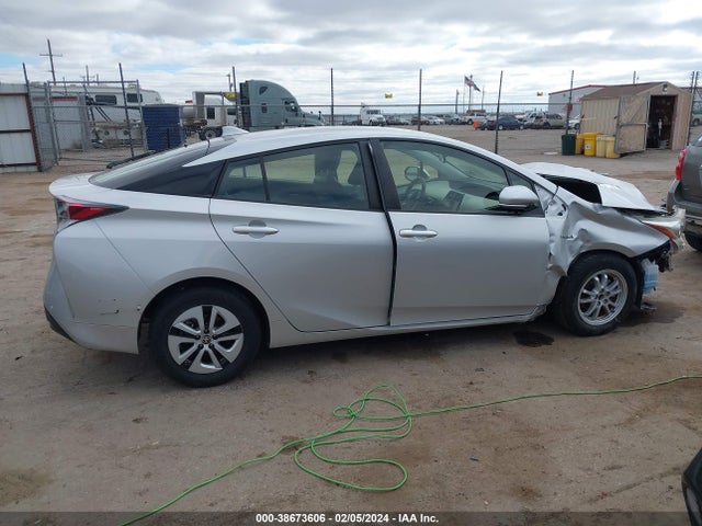 Toyota Prius Two 2017 JTDKBRFU0H3565974 Image 13