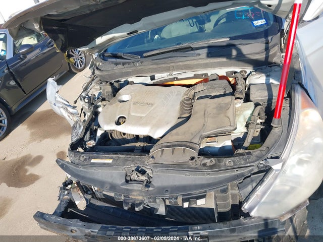 2013 HYUNDAI SONATA HYBRID VIN: KMHEC4A49DA076690