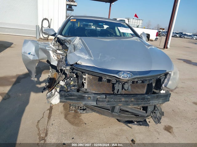 2013 HYUNDAI SONATA HYBRID VIN: KMHEC4A49DA076690