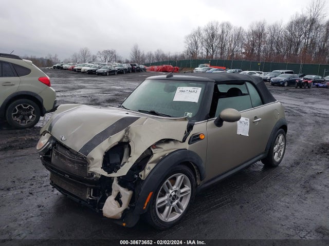 2011 MINI COOPER WMWZN3C54BT132677 Photo 1
