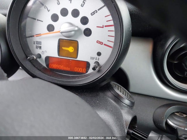 2011 MINI COOPER WMWZN3C54BT132677 Photo 6