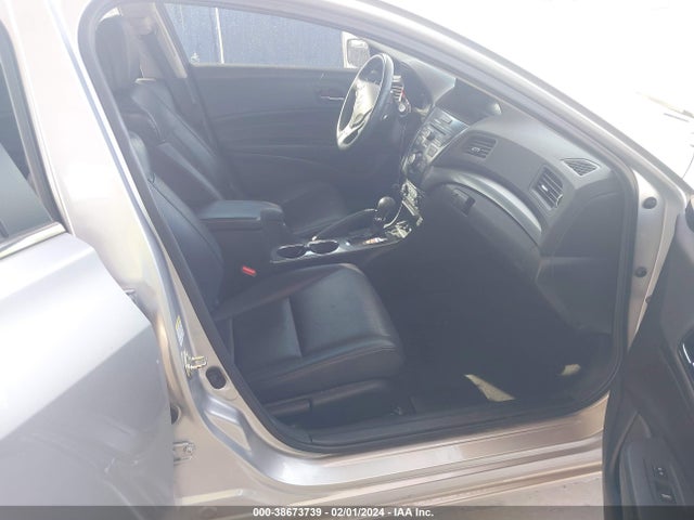2015 ACURA ILX 2.0L VIN: 19VDE1F35FE004838
