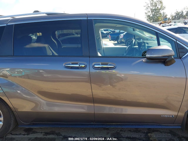 Toyota Sienna Limited 2021 5TDZRKEC2MS042801 Image 13