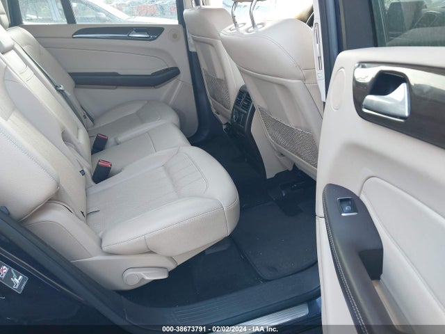 4JGDF6EE3HA896240 Mercedes-Benz Gls 450 4matic