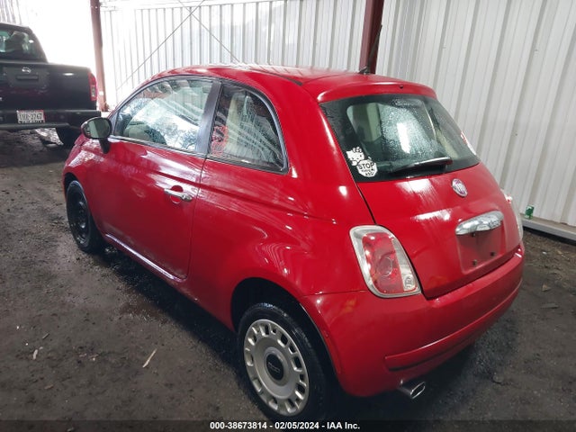 2013 FIAT 500 3C3CFFAR3DT647730 Photo 2