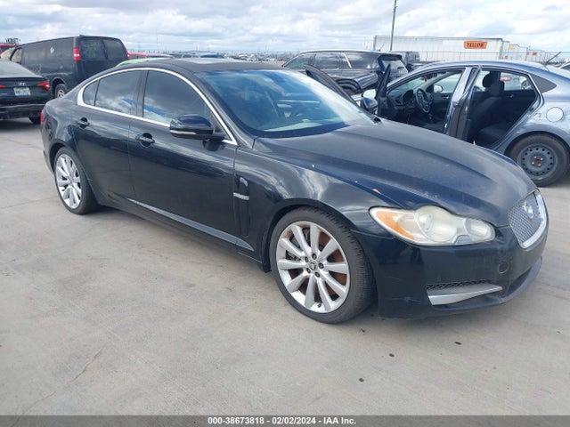2011 JAGUAR XF SAJWA0HE2BMR83803 Photo 0