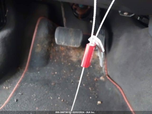 2011 JAGUAR XF SAJWA0HE2BMR83803 Photo 10