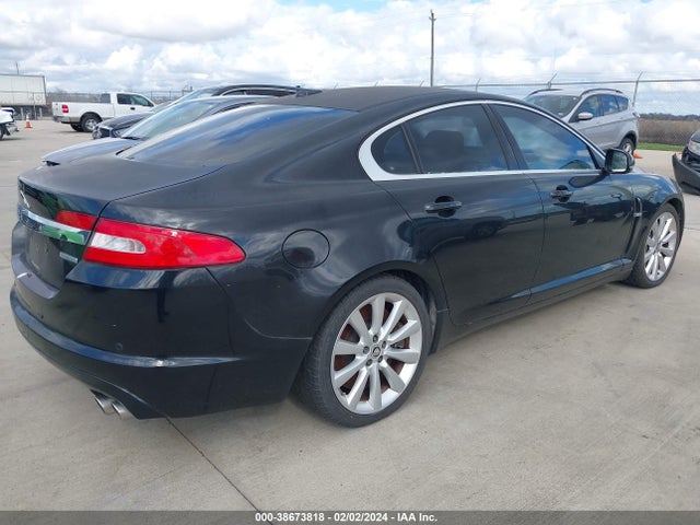 2011 JAGUAR XF SAJWA0HE2BMR83803 Photo 3