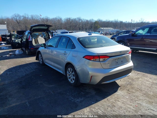Toyota COROLLA LE 2022 JTDEPMAE3N3029517 Image 3