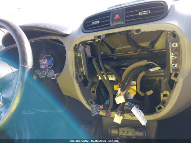 KNDJP3A56G7860451 KIA SOUL +