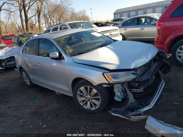 2015 VOLKSWAGEN JETTA 1.8T SE VIN: 3VWD07AJ4FM323925