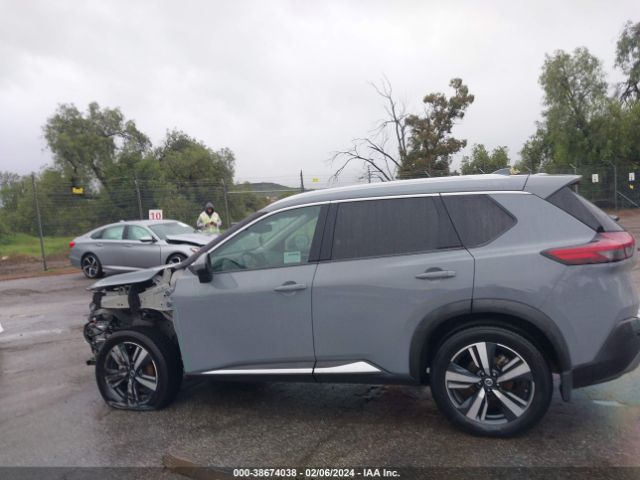 5N1AT3CA8MC839542 Nissan Rogue Sl Fwd