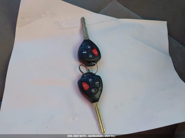 2009 TOYOTA COROLLA LE VIN: 2T1BU40E09C182012