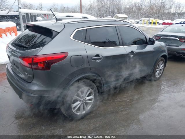 JN1BJ1CR3KW353082 Nissan Rogue Sport Sv