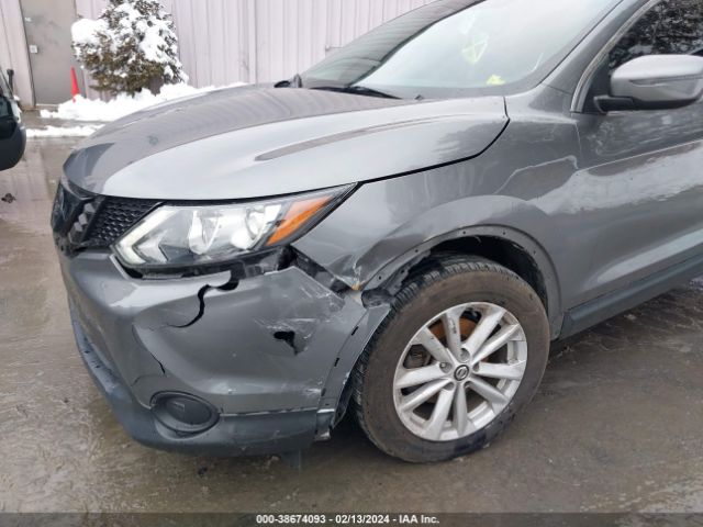 JN1BJ1CR3KW353082 Nissan Rogue Sport Sv