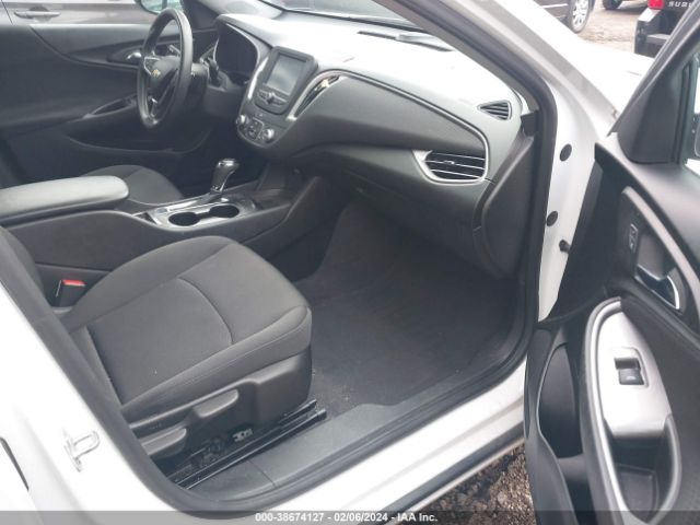 1G1ZB5ST0JF265823 Chevrolet Malibu 1ls