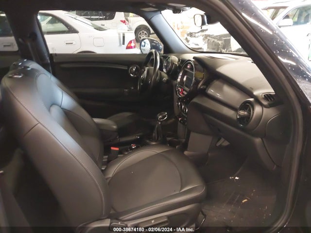 2019 MINI HARDTOP WMWXP5C51K2H31641 Photo 4